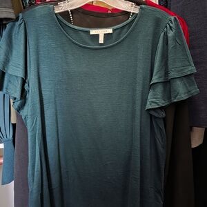 Hunter Green Short Sleeve Ruffle Top